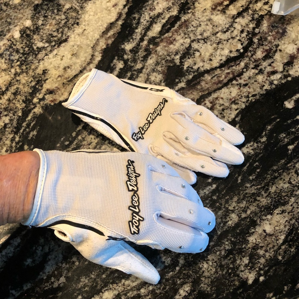Troy Lee Designs gloves